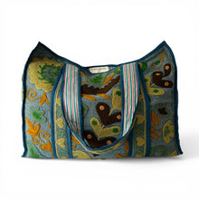 Load image into Gallery viewer, Anoushka bag 02
