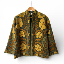 Load image into Gallery viewer, Deepali jacket 42 flower
