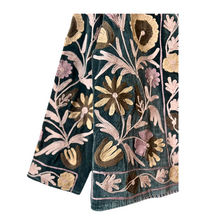 Load image into Gallery viewer, Velvet embroidered flora jacket
