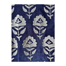 Load image into Gallery viewer, Velvet embroidered flora jacket
