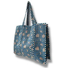 Load image into Gallery viewer, Adeline wood block bag
