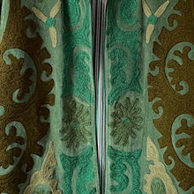 Load image into Gallery viewer, Priyanka jacket 09 Suzani
