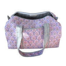 Load image into Gallery viewer, Delphina duffle bag
