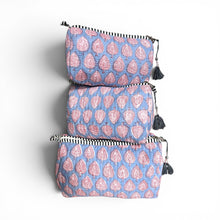 Load image into Gallery viewer, Woodblock print wash bag 08
