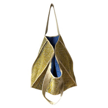 Load image into Gallery viewer, Kiva kantha bag 06
