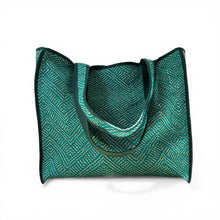 Load image into Gallery viewer, Kiva Kantha bag 03
