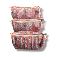 Load image into Gallery viewer, Wood block print wash bag 03
