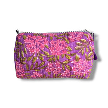 Load image into Gallery viewer, Woodblock print wash bag 04
