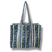 Load image into Gallery viewer, Adeline wood block print bag

